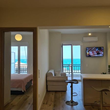 Grace Seaside Apartment Loutráki Exterior photo